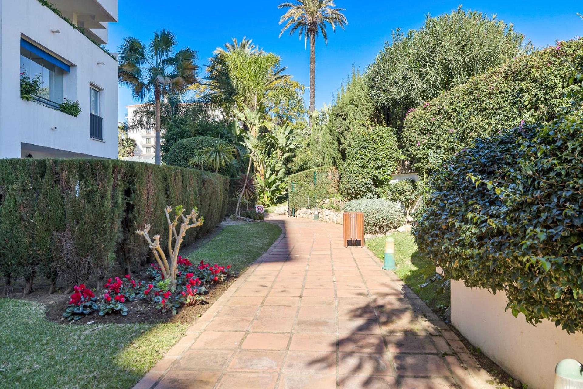 Charming And Spacious Apartment In Medina Garden - Puerto Banus Марбелья Екстер'єр фото